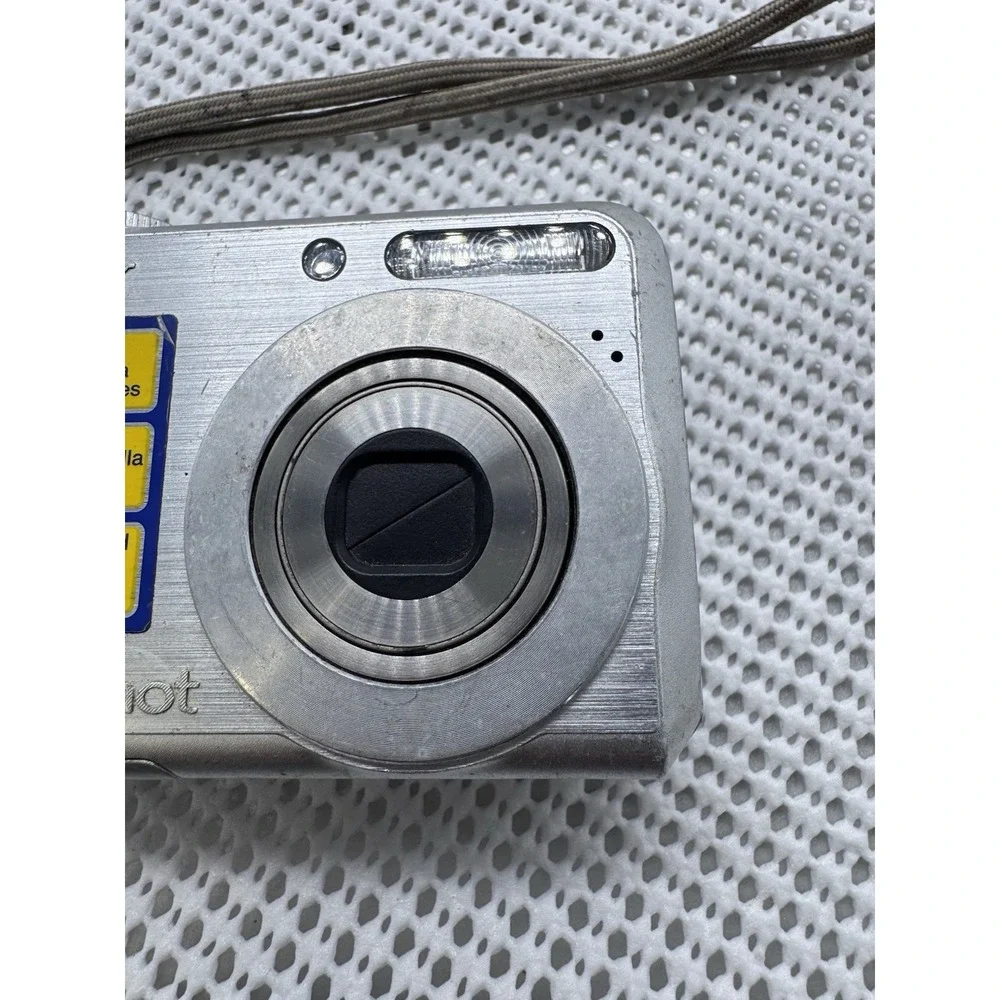 Sony Cyber-shot DSC-S700 7.2MP Digital Camera Silver Parts Repair Not Working